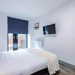 Stunning Duplex Apartment In Central Liverpool, Available For Long Term Stays