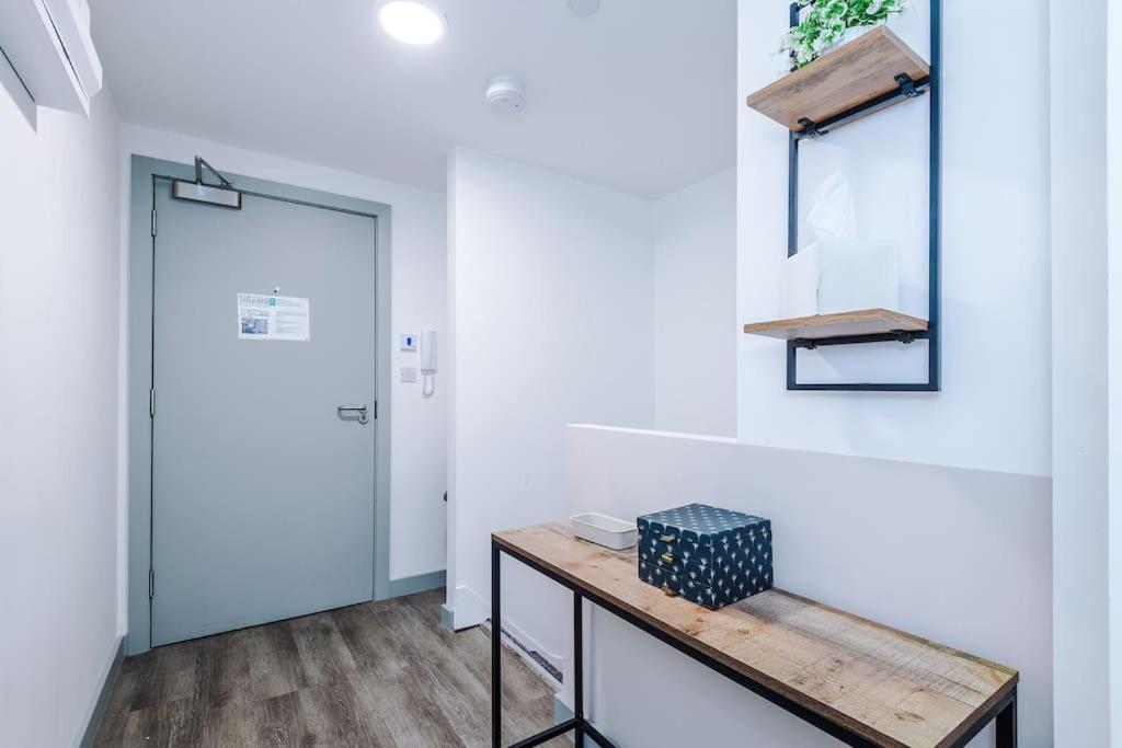 Apartment Stunning Duplex In Liverpool, Available For Long Term Liverpool