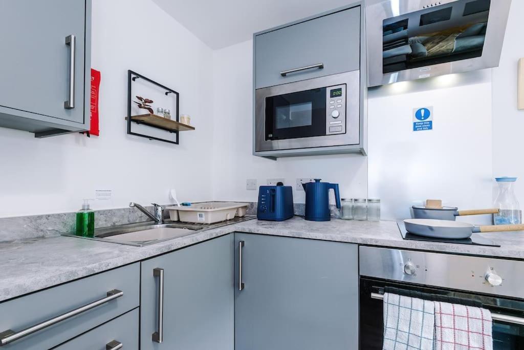 Stunning Duplex In Liverpool, Available For Long Term Apartment Liverpool